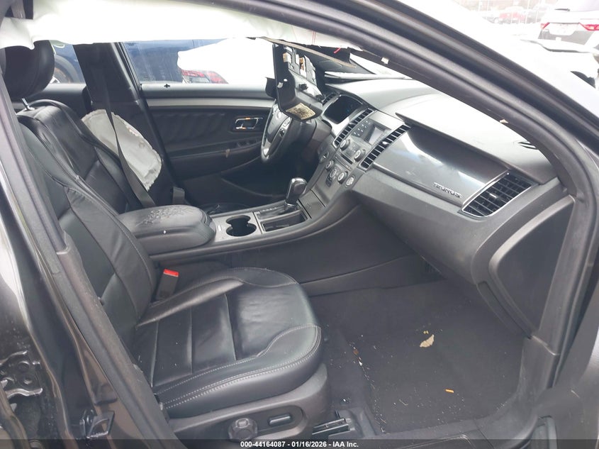 2019 Ford Taurus Sel