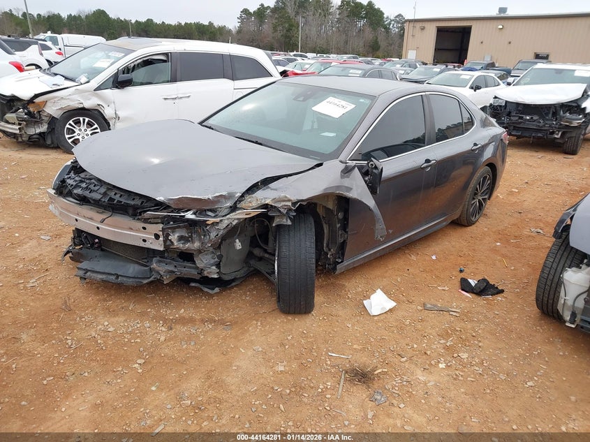 2018 Toyota Camry L/Le/Xle/Se/Xse