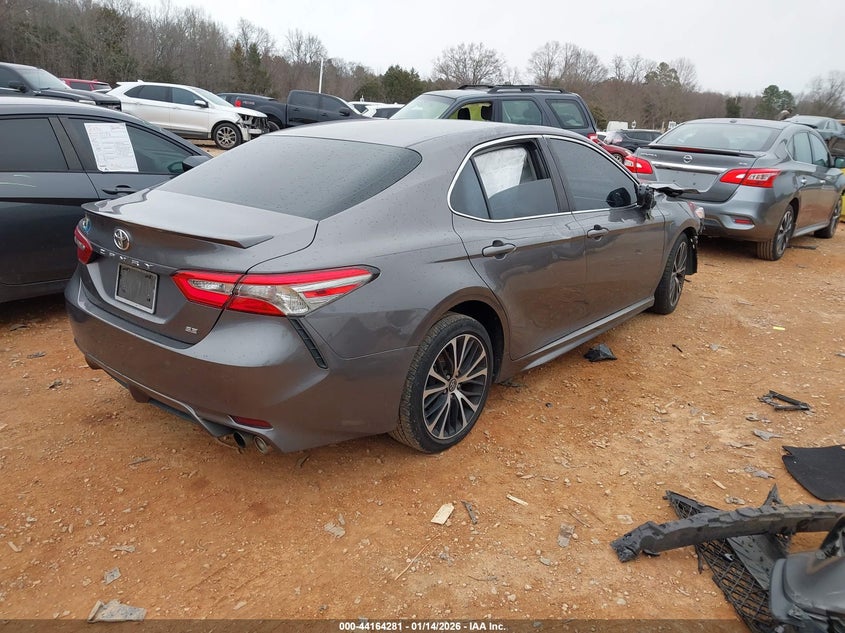 2018 Toyota Camry L/Le/Xle/Se/Xse