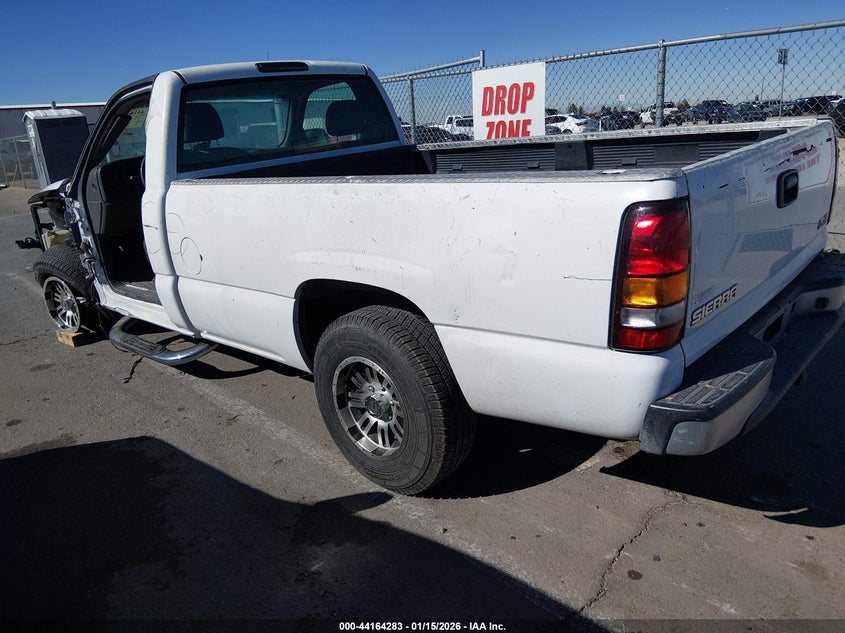 2004 GMC Sierra 1500 Work Truck