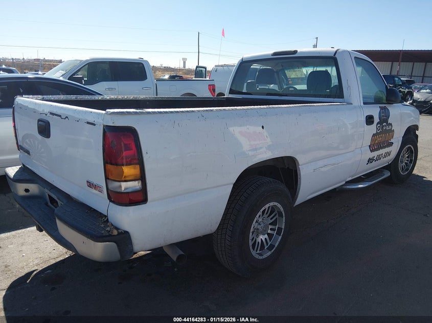 2004 GMC Sierra 1500 Work Truck