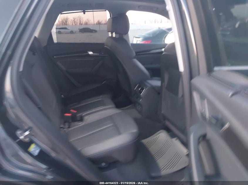 2018 Audi Q5 2.0T Premium/2.0T Tech Premium VIN: WA1BNAFY1J2212712 Lot: 44164323