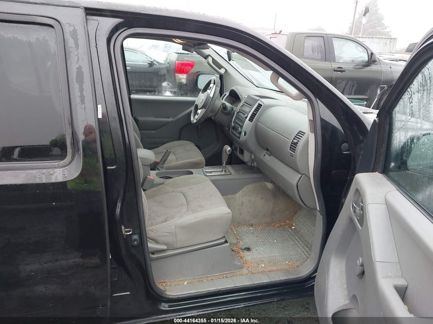 2015 Nissan Frontier S