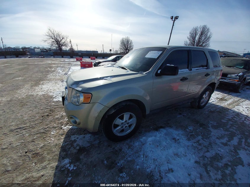 2012 Ford Escape 2.5 Xls beige Lot 111044164374 Vin 1FMCU9C73CKB44094
