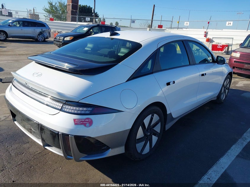 2024 Hyundai Ioniq 6 Se