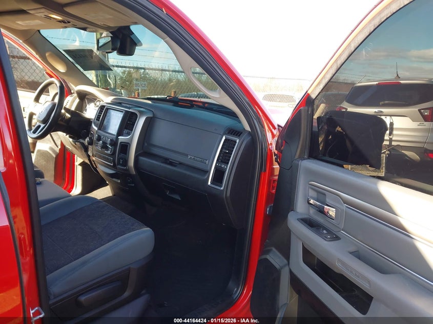 2019 Ram 1500 Classic Big Horn 4X4 6'4 Box