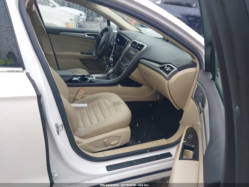 2015 Ford Fusion Hybrid Se