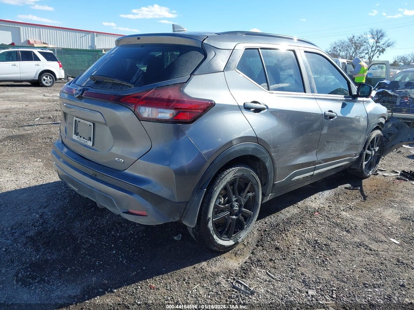 2023 Nissan Kicks Sr Xtronic Cvt