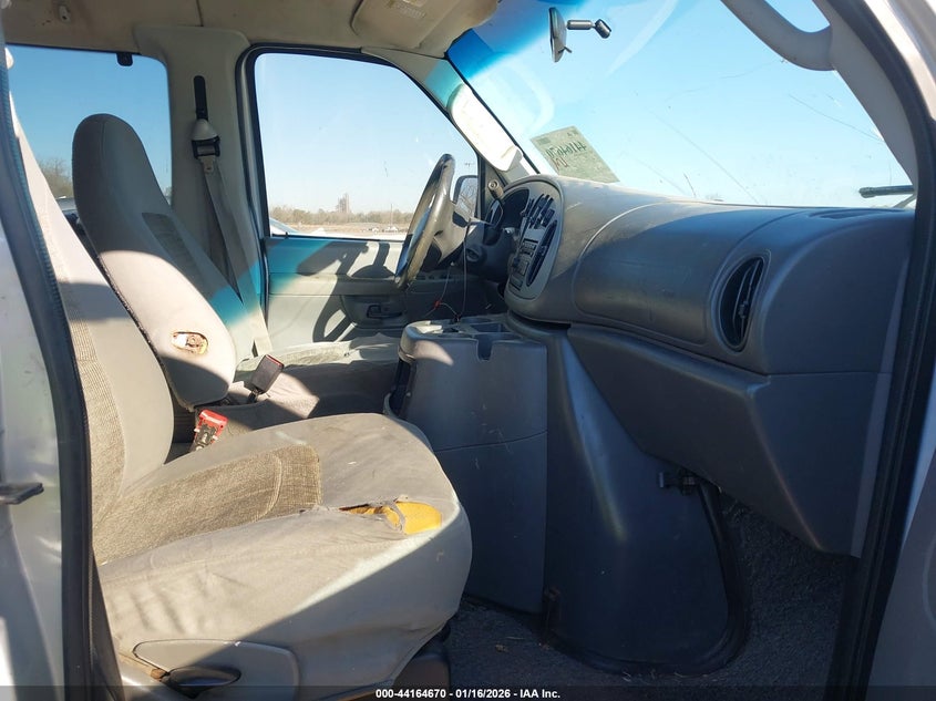 2005 Ford E-350 Super Duty Chateau/Xl/Xlt