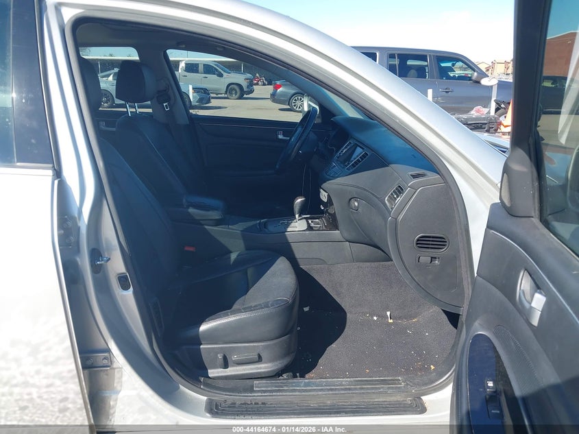 2013 Hyundai Genesis 3.8