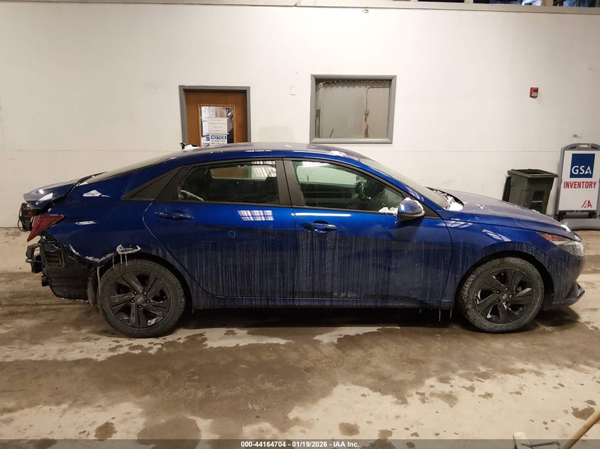 2022 Hyundai Elantra Hybrid Blue VIN: KMHLM4AJ8NU025949 Lot: 44164704