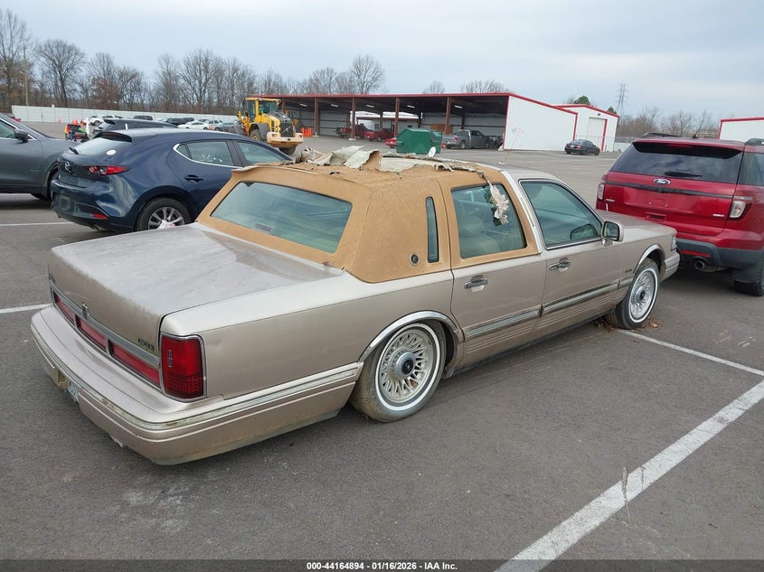 1997 Lincoln Town Car Executive
