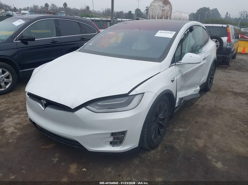 Vin: 5yjxcbe2xjf142595, lot: 44660886, tesla model x 100d/75d/p100d 20182