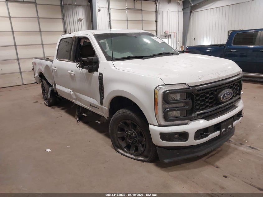2023 FORD F-250 LARIAT