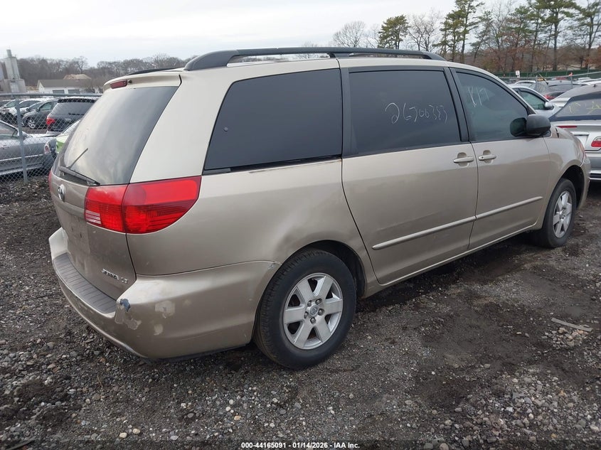 2004 Toyota Sienna Le