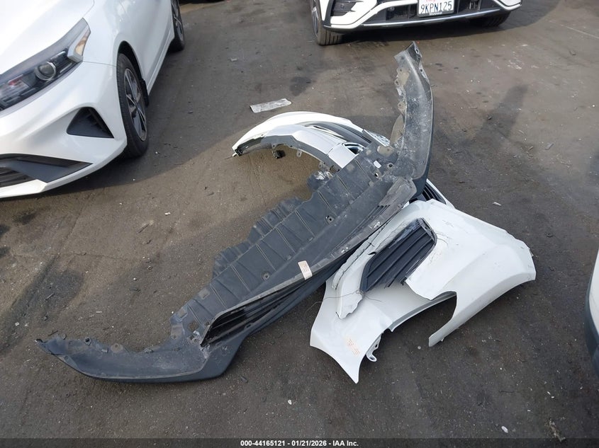 VIN 3CZRU5H30NM704236 2022 HONDA HR-V 2WD LX