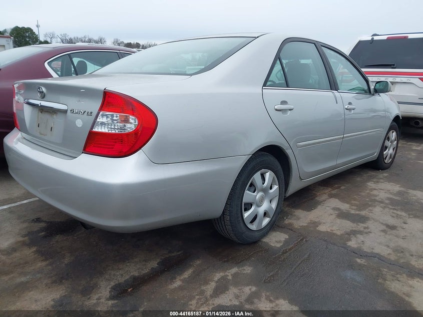 2004 Toyota Camry Le