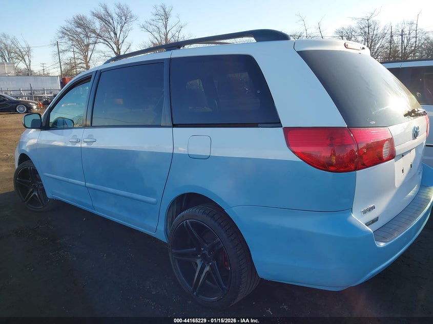 2009 Toyota Sienna Le