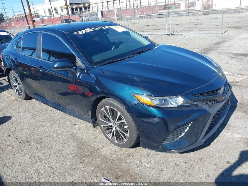 2020 Toyota Camry Se