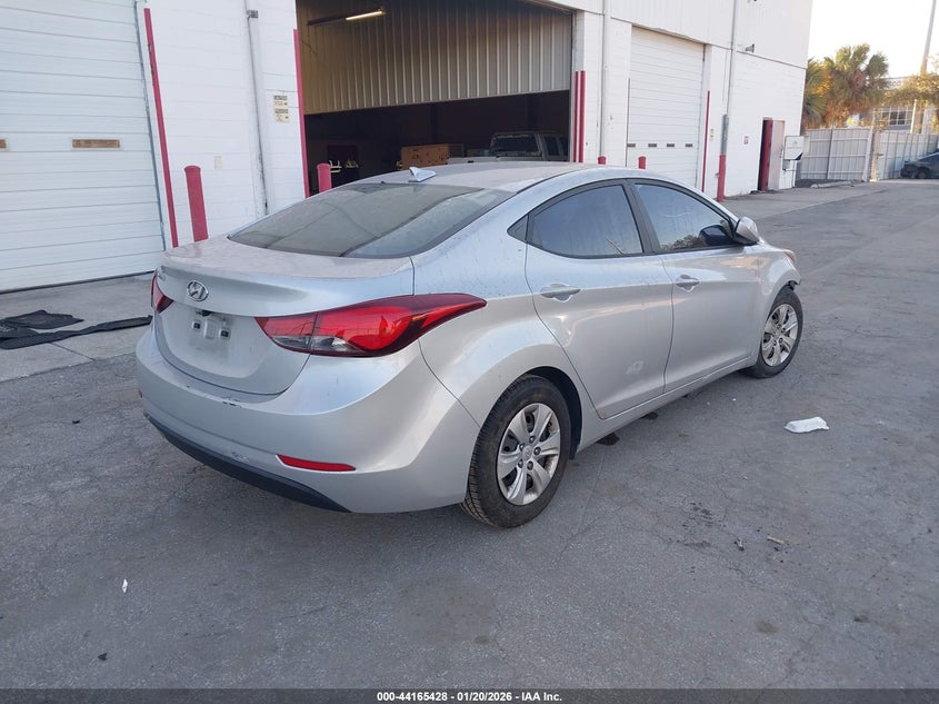 2016 Hyundai Elantra Se