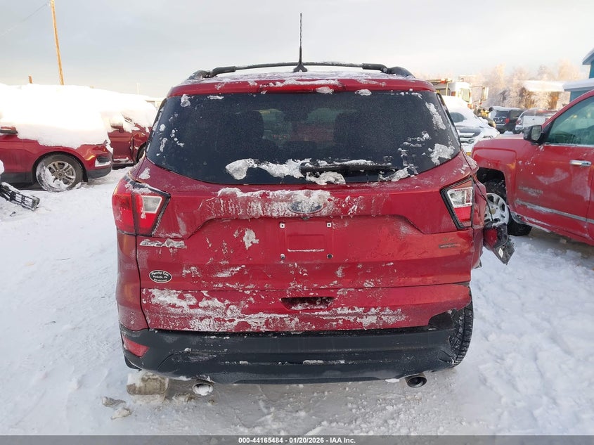 VIN 1FMCU9GD5KUC12267 2019 FORD ESCAPE SE