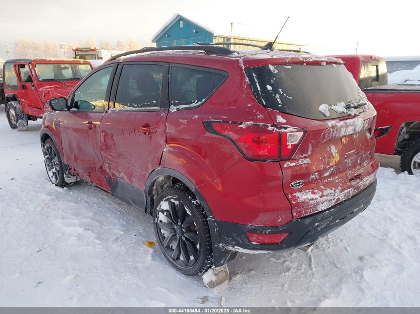 VIN 1FMCU9GD5KUC12267 2019 FORD ESCAPE SE
