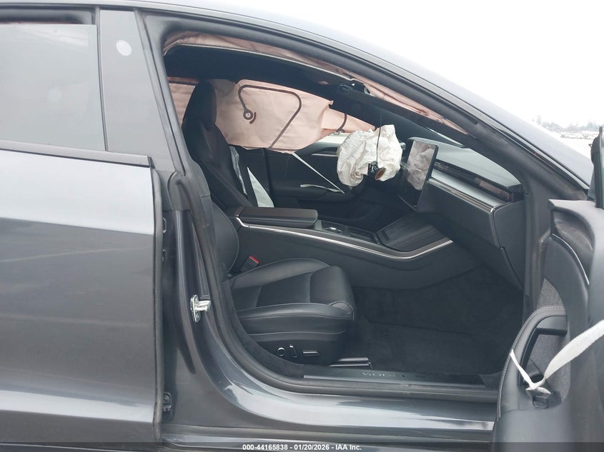 2022 Tesla Model S Plaid Tri Motor All-Wheel Drive