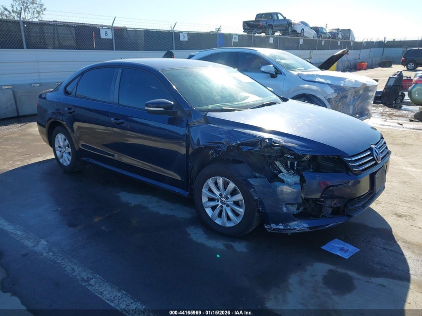 VOLKSWAGEN PASSAT 2013. Lot# 44165969. VIN 1VWAP7A36DC068418. Photo 1