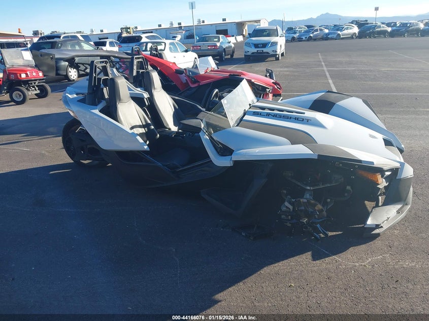 57XAATHD7P8155092 POLARIS SLINGSHOT Photo 1