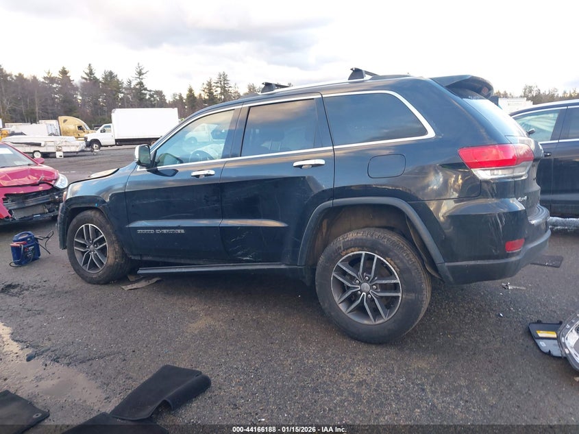 VIN 1C4RJFBG6JC449796 2018 JEEP GRAND CHEROKEE LIMITED 4X4