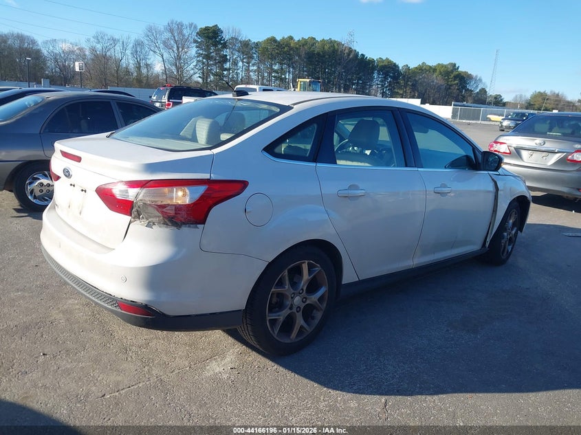 2012 Ford Focus 2.0 Sel white Lot 111044166196 Vin 1FAHP3H20CL114546