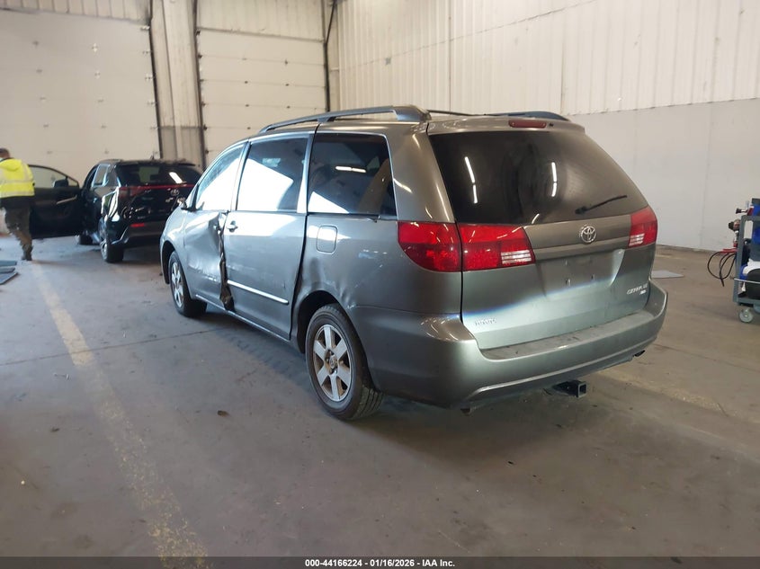 2004 Toyota Sienna Le