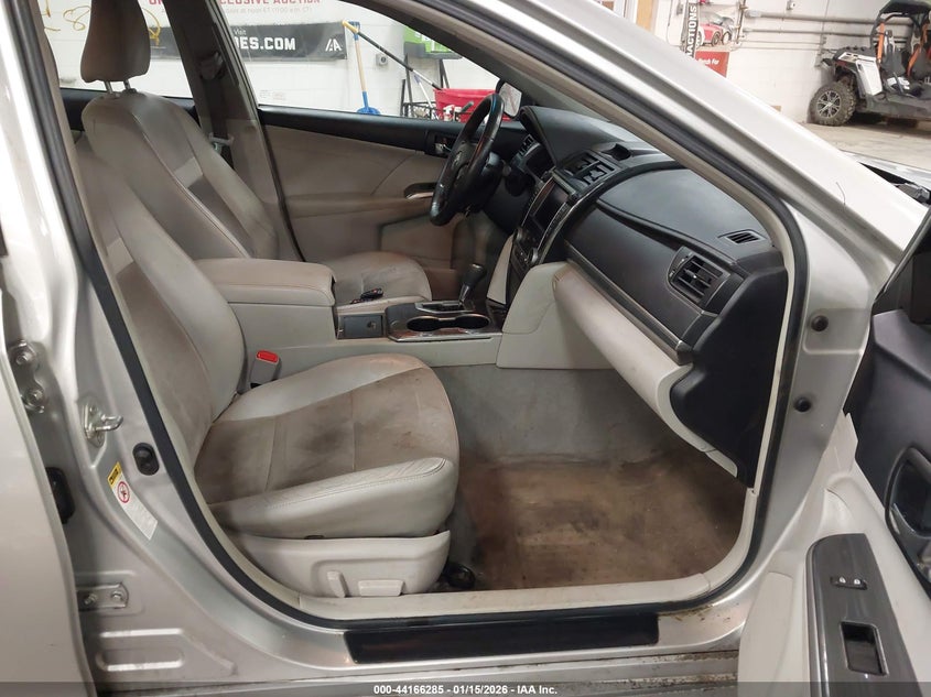 2013 Toyota Camry Hybrid Xle