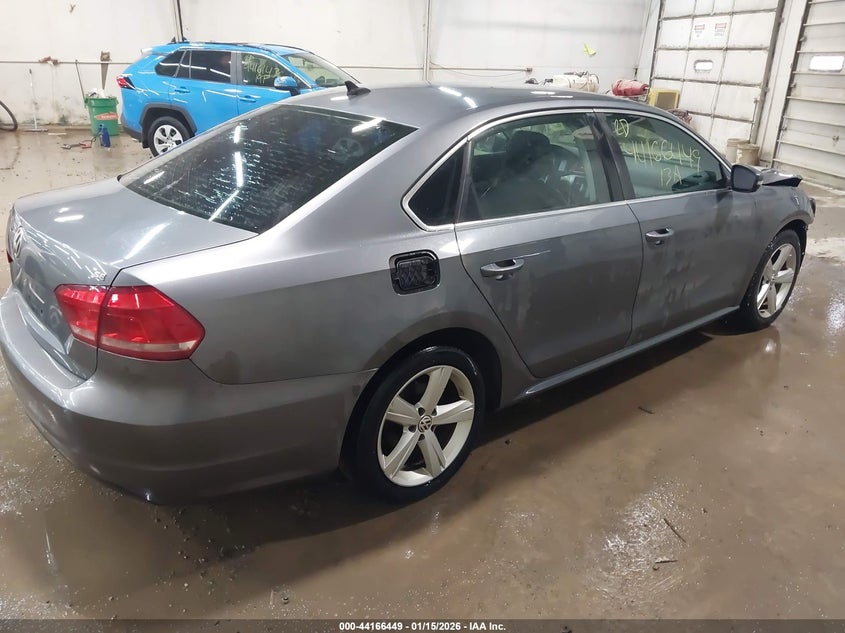 2013 Volkswagen Passat 2.5L Se