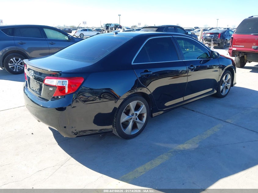 2012 Toyota Camry Se/Le/Xle