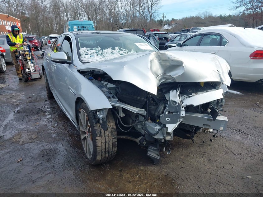 2017 Jaguar Xj R-Sport