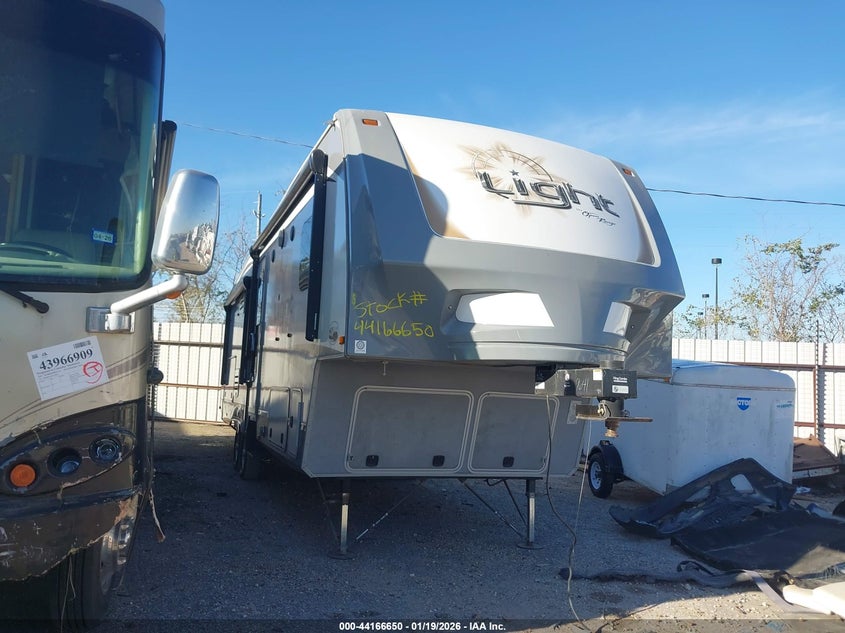 VIN 58TFX3526H3029641 2017 HIGHLAND RIDGE RV INC. ( 293RLS