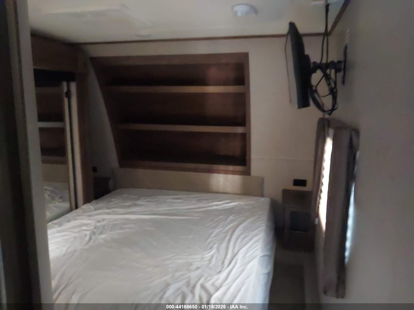 VIN 58TFX3526H3029641 2017 HIGHLAND RIDGE RV INC. ( 293RLS