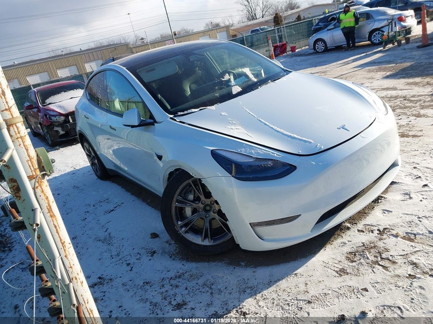 2025 Tesla Model Y Long Range Dual Motor All-Wheel Drive