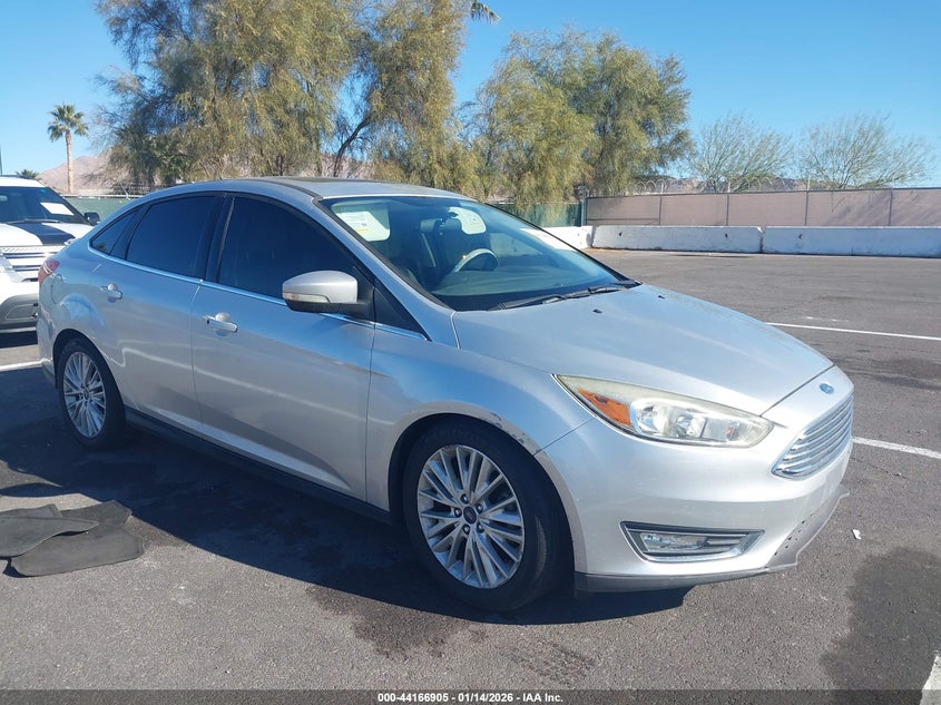 1FADP3J28HL288185 2017 Ford Focus Titanium auction photo 1