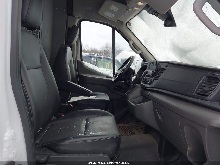2022 Ford Transit-250
