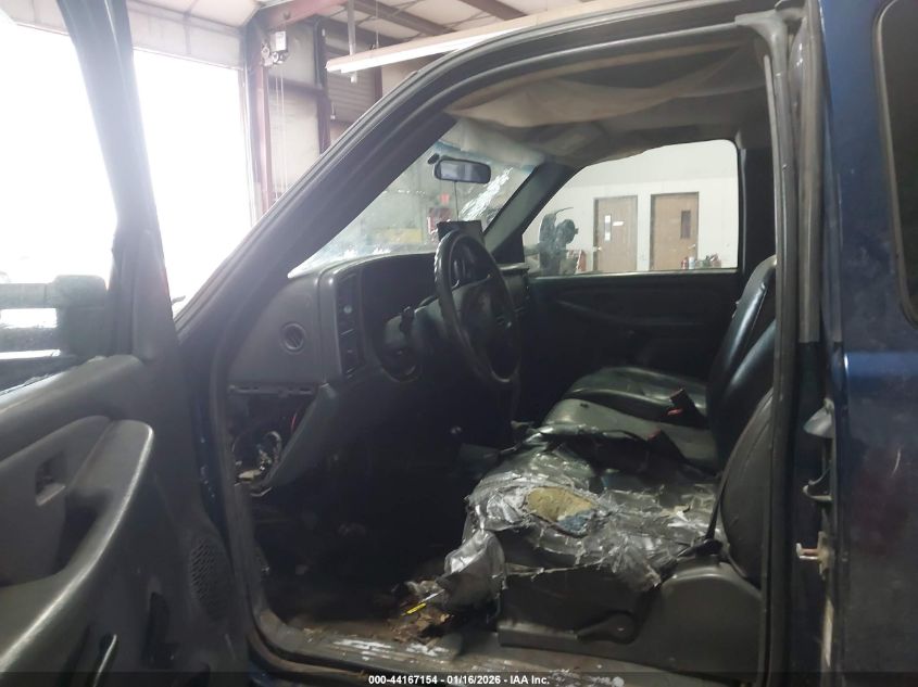 2004 GMC Sierra 2500Hd Work Truck VIN: 1GTHK29U34E335325 Lot: 44167154