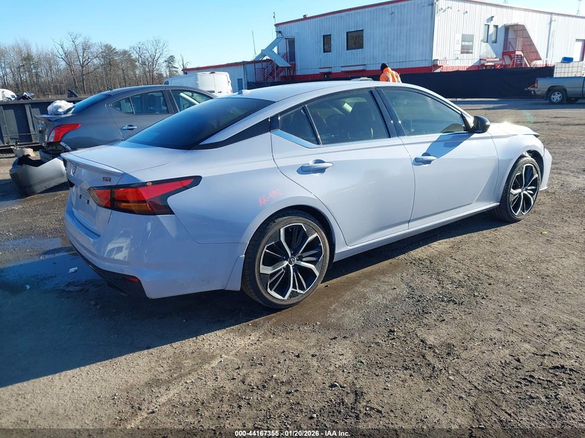 2023 Nissan Altima Sr Fwd