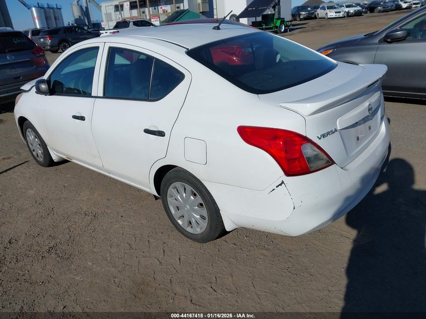 2014 Nissan Versa 1.6 S+