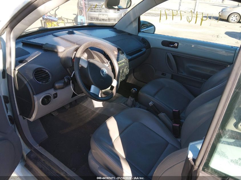 2006 Volkswagen New Beetle 2.5