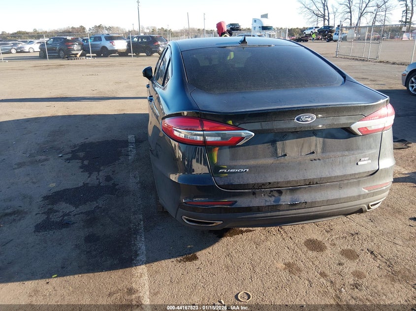 2020 Ford Fusion Se