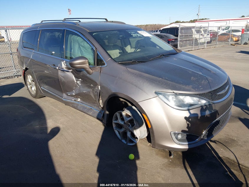 2018 Chrysler Pacifica Touring L Plus