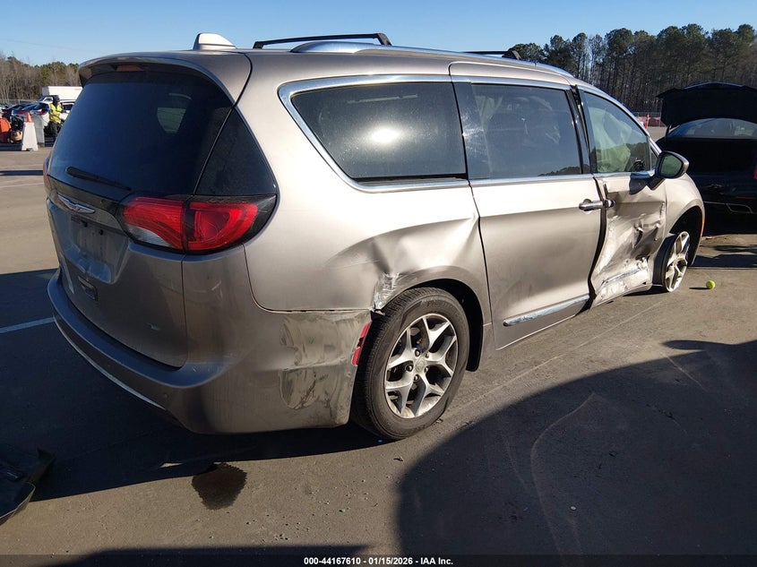 2018 Chrysler Pacifica Touring L Plus