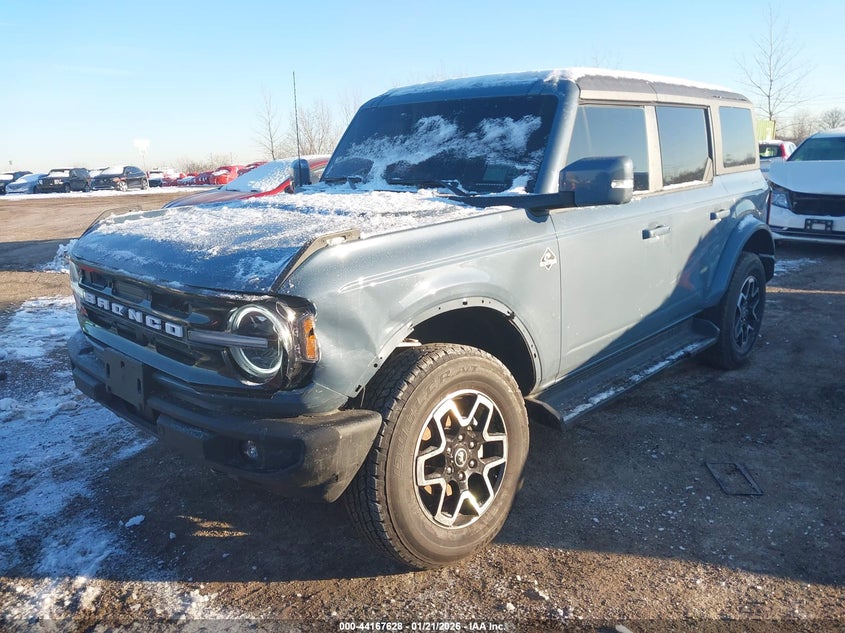 2025 Ford Bronco Outer Banks