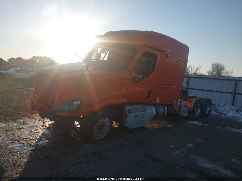 2013 FREIGHTLINER CASCADIA 125
